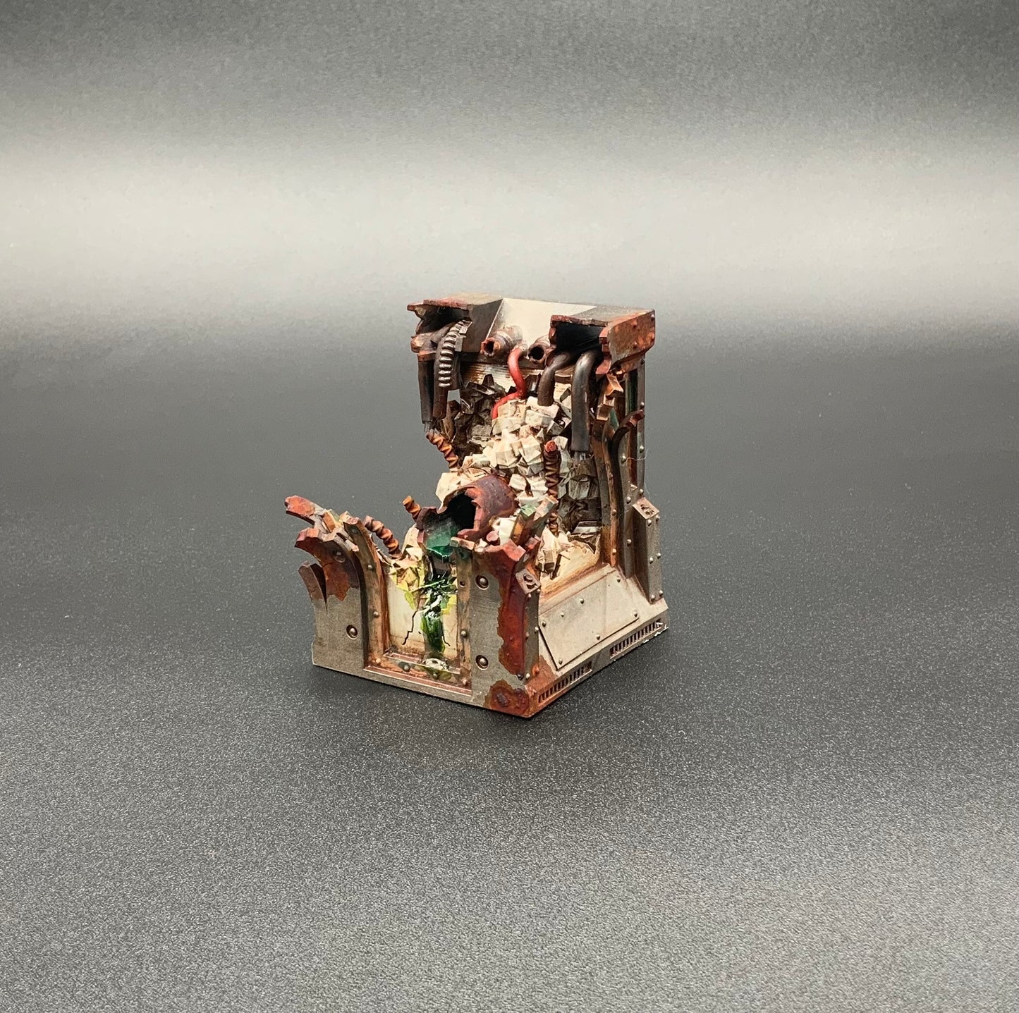 Zone Mortian, Damaged Single Wall Section