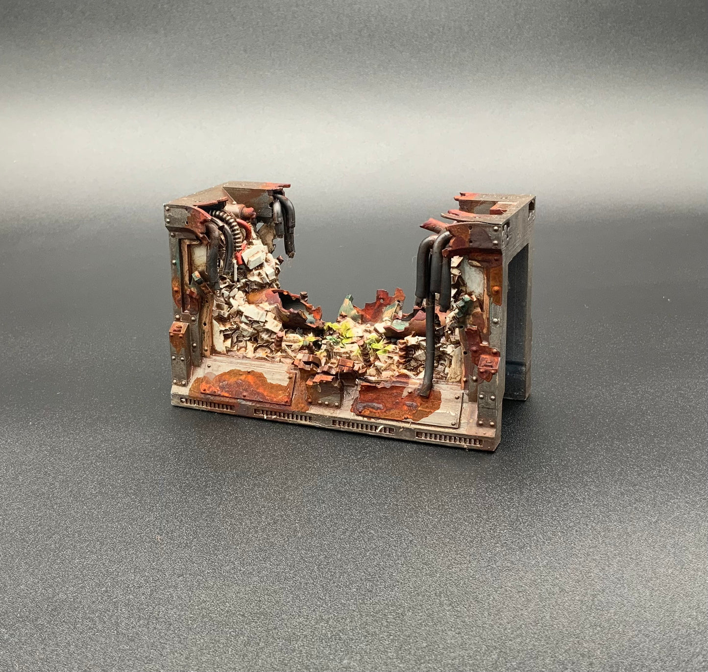 Zone Mortian, Damaged Wall Pack