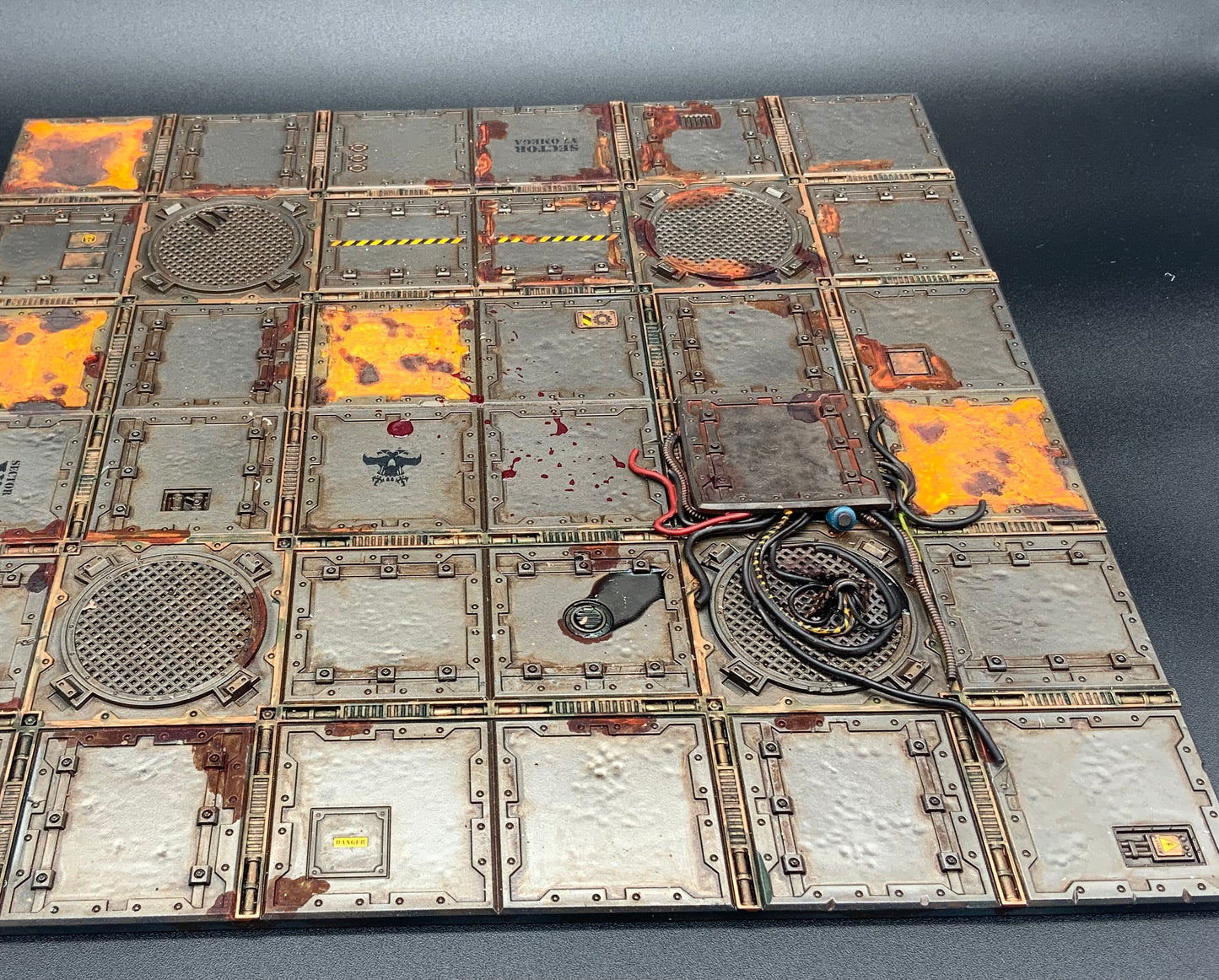 Zone Mortian, Tilted Tiles