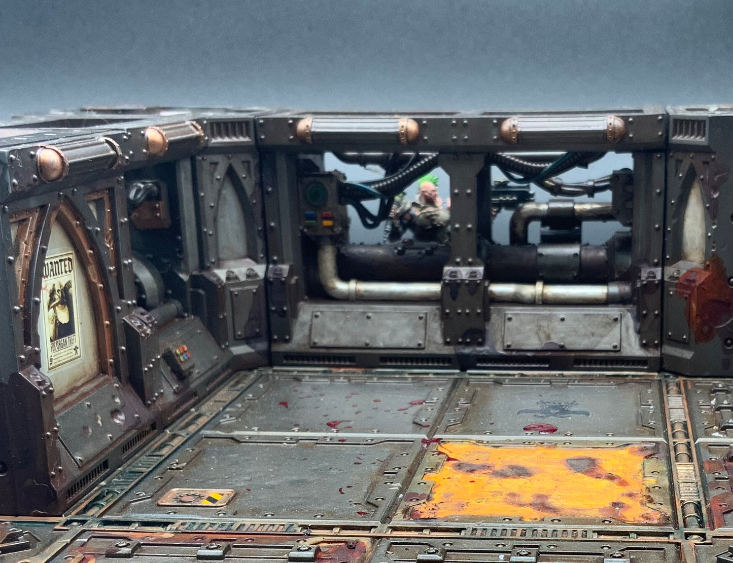 Zone Mortian, Piped Wall Double Section